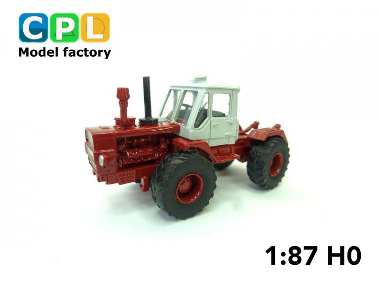 Traktor T150-K Charkiv rot - weiß  ohne Motorverkleidung